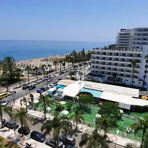 impresionante-primera-lnea-de-playa-bajondillo-beach.1costadelsol.com/